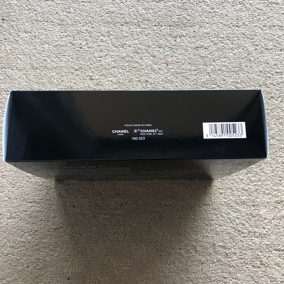 Chanel Empty Box - Picture 3 of 6